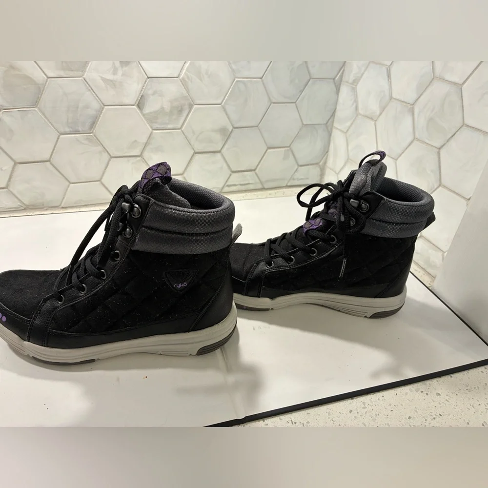 Ryka Aurora Women's Quilted High-Top Black Ankle Booties Size 7